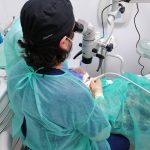 Microscopio en odontología